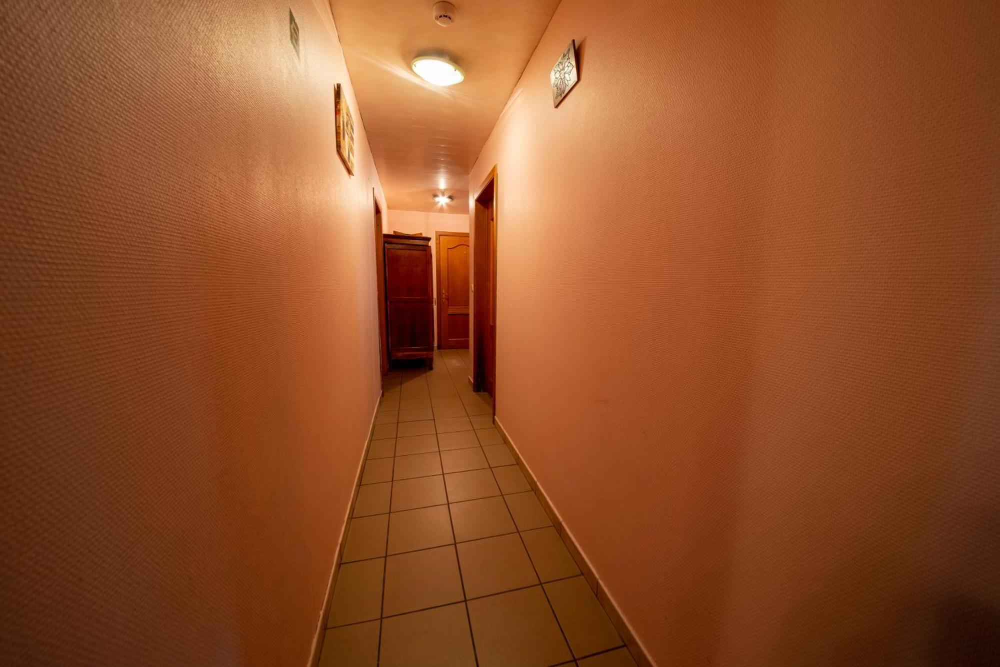 Sol Battire Hotell Brisy Exteriör bild