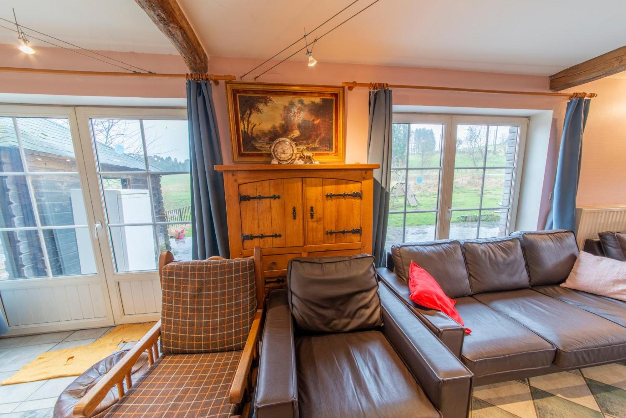 Sol Battire Hotell Brisy Exteriör bild